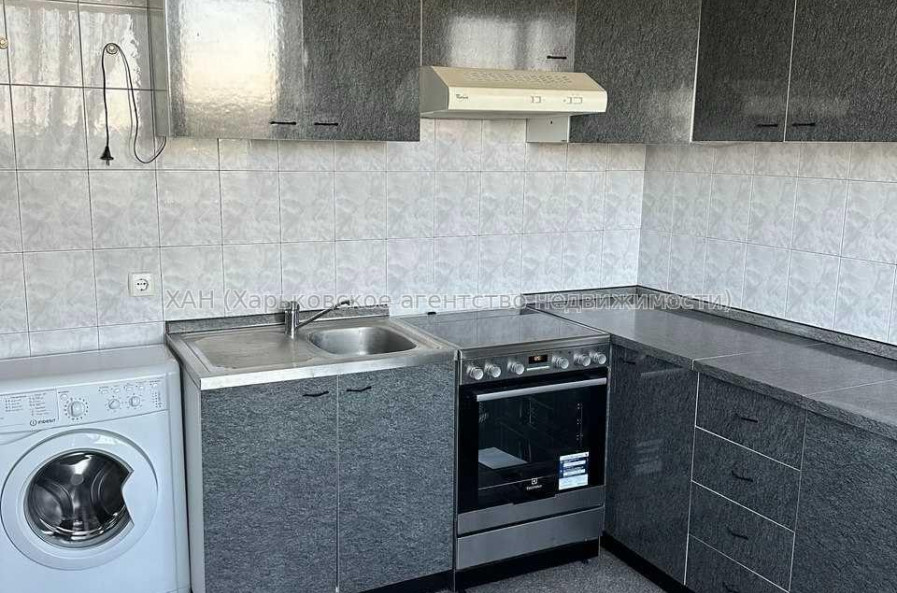 Продам квартиру, Ильинская ул. , 3  ком., 70 м², частичный ремонт 