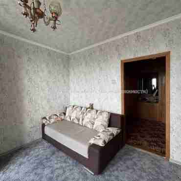Продам квартиру, Ильинская ул. , 3  ком., 70 м², частичный ремонт 