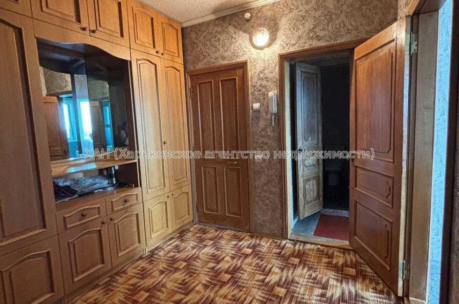 Продам квартиру, Ильинская ул. , 3  ком., 70 м², частичный ремонт 