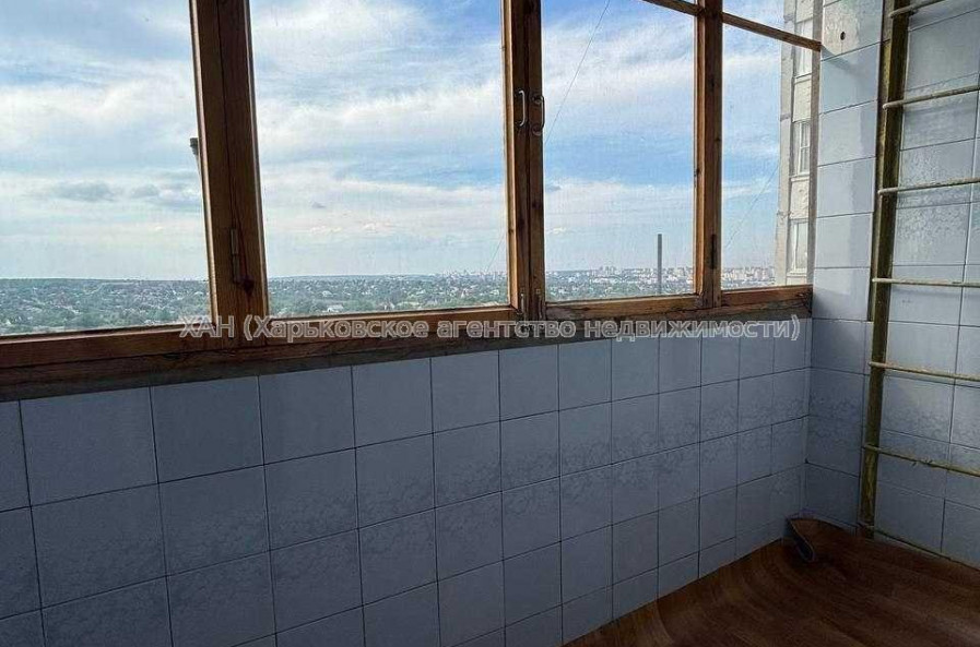 Продам квартиру, Ильинская ул. , 3  ком., 70 м², частичный ремонт 