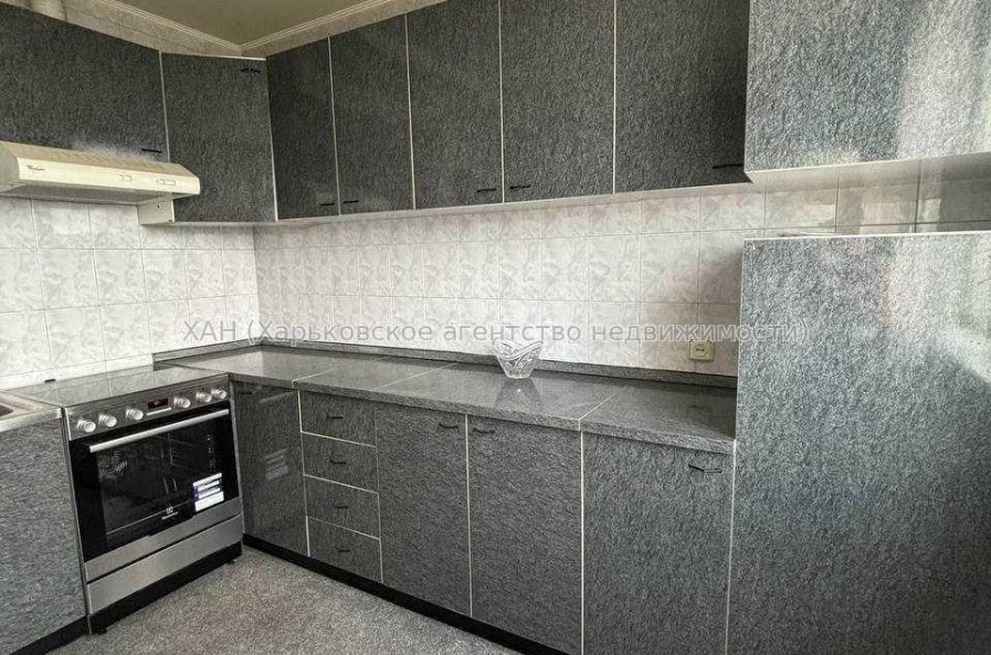 Продам квартиру, Ильинская ул. , 3  ком., 70 м², частичный ремонт 