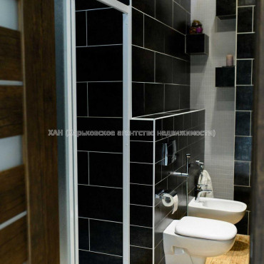 Продам квартиру, Науки просп. , 3 кім., 106 м², авторский дизайн 