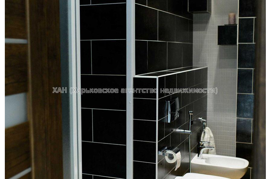 Продам квартиру, Науки просп. , 3 кім., 106 м², авторский дизайн 