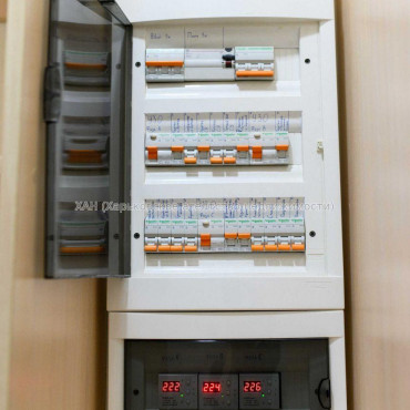 Продам квартиру, Науки просп. , 3 кім., 106 м², авторский дизайн 