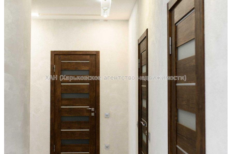 Продам квартиру, Науки просп. , 3 кім., 106 м², авторский дизайн 