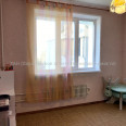 Продам квартиру, Соборности Украины ул. , 203 , 3  ком., 68 м², частичный ремонт 