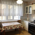 Продам квартиру, Соборности Украины ул. , 203 , 3  ком., 68 м², частичный ремонт 