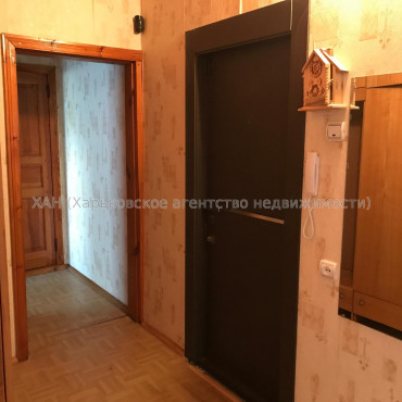 Продам квартиру, Соборности Украины ул. , 203 , 3 кім., 68 м², частичный ремонт 