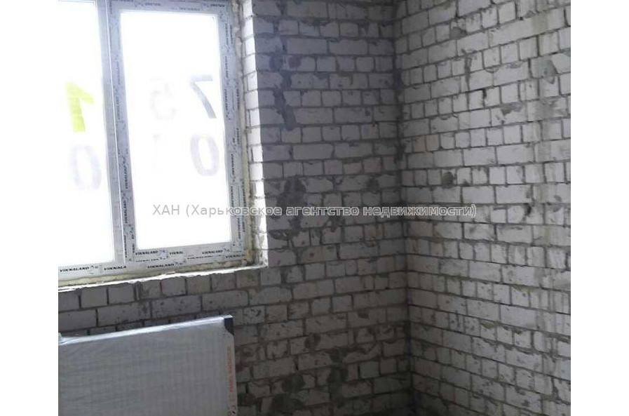 Продам квартиру, 1  ком., 39.80 м², без внутренних работ 