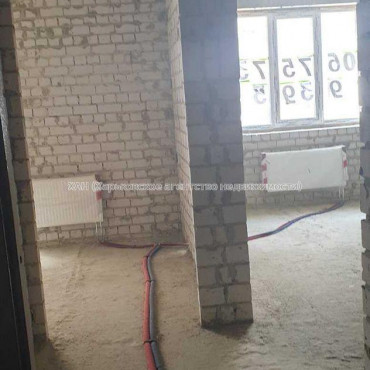 Продам квартиру, Шевченковский пер. , 1 кім., 39.80 м², без внутренних работ 