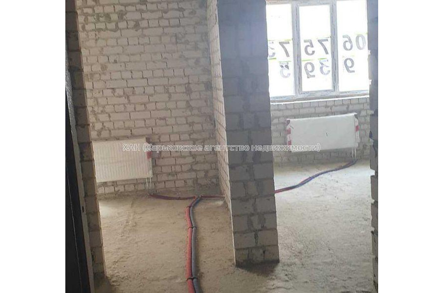Продам квартиру, 1  ком., 39.80 м², без внутренних работ 
