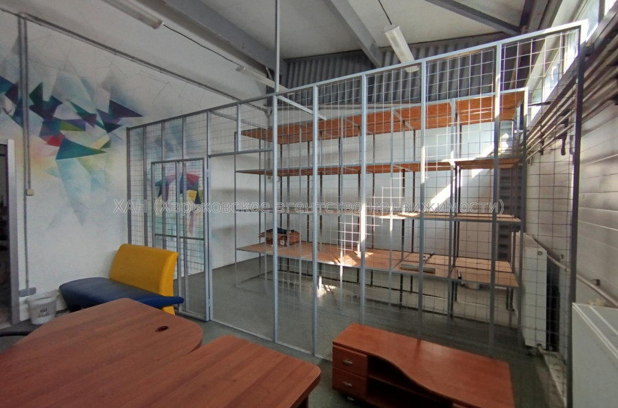 Сдам нежилую недвижимость, склад , 1  ком., 30.50 м², косметический ремонт 