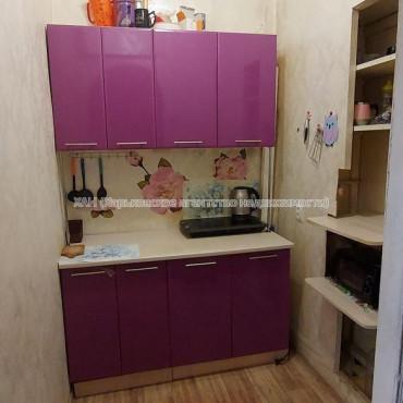 Продам квартиру, Коммунальщиков ул. , 1 кім., 20 м², косметический ремонт 