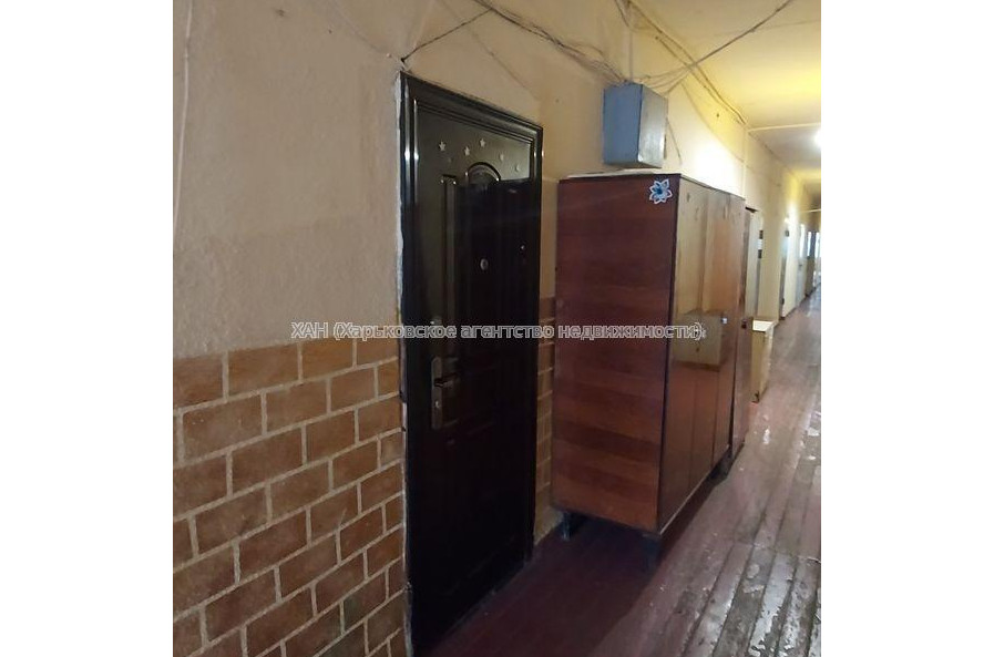 Продам квартиру, Коммунальщиков ул. , 1 кім., 20 м², советский ремонт 