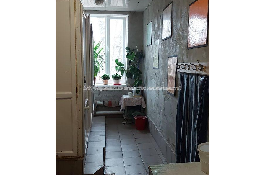 Продам квартиру, Коммунальщиков ул. , 1 кім., 20 м², советский ремонт 