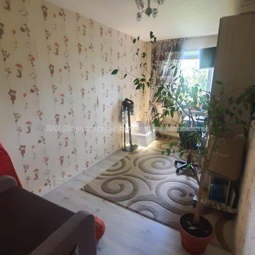 Продам квартиру, Волонтерская ул. , 3  ком., 57 м², косметический ремонт 