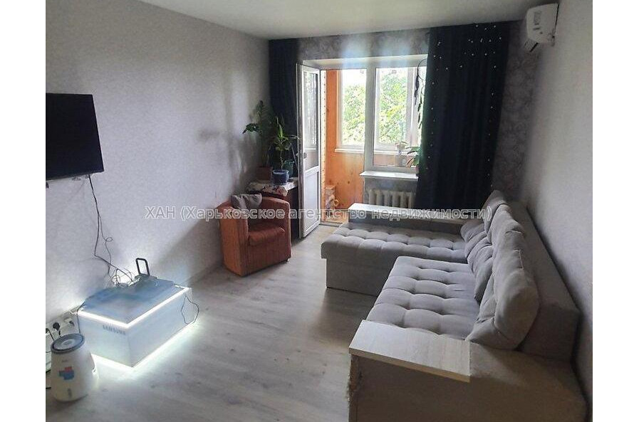 Продам квартиру, Волонтерская ул. , 3 кім., 57 м², косметический ремонт 