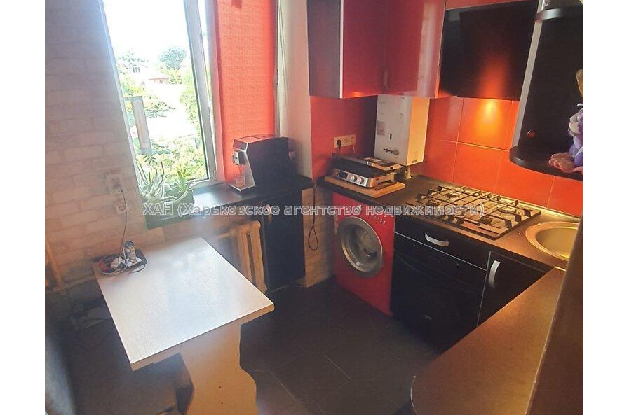 Продам квартиру, Волонтерская ул. , 3  ком., 57 м², косметический ремонт 