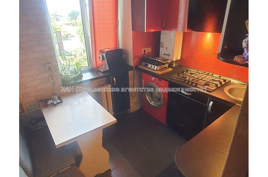 Продам квартиру, Волонтерская ул. , 3 кім., 57 м², косметический ремонт 