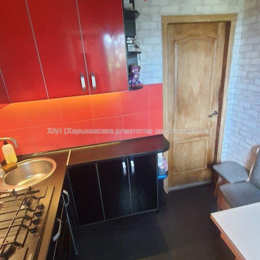 Продам квартиру, Волонтерская ул. , 3 кім., 57 м², косметический ремонт 