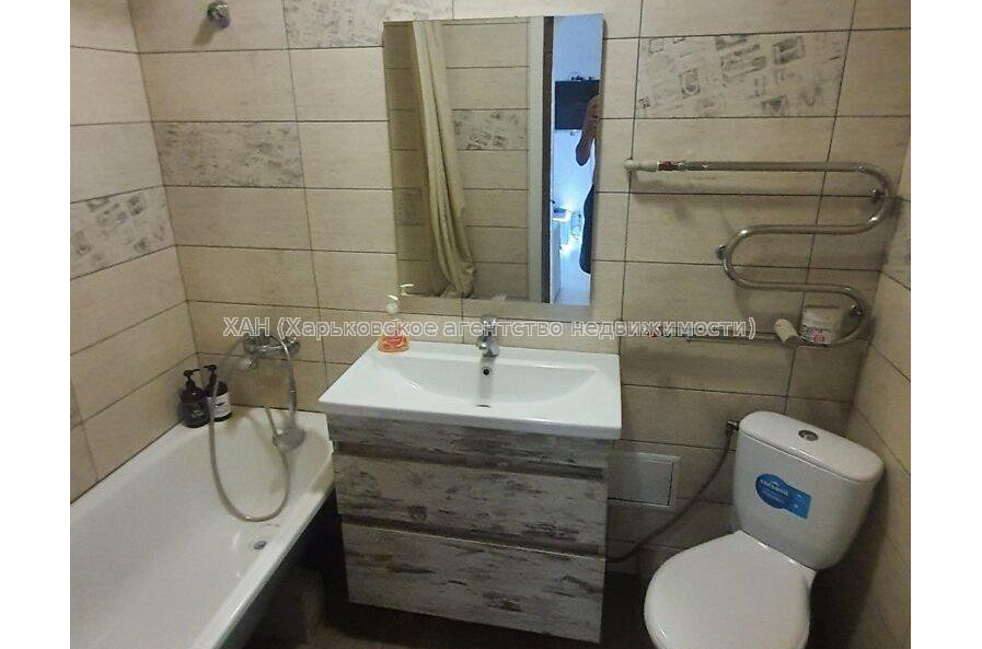 Продам квартиру, Волонтерская ул. , 3 кім., 57 м², косметический ремонт 