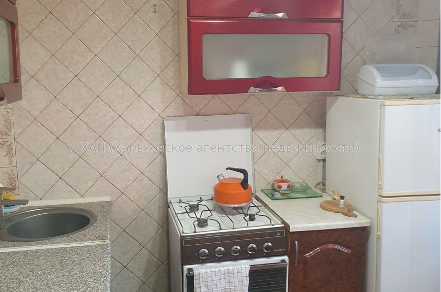 Продам квартиру, 1 кім., 43 м², косметический ремонт 