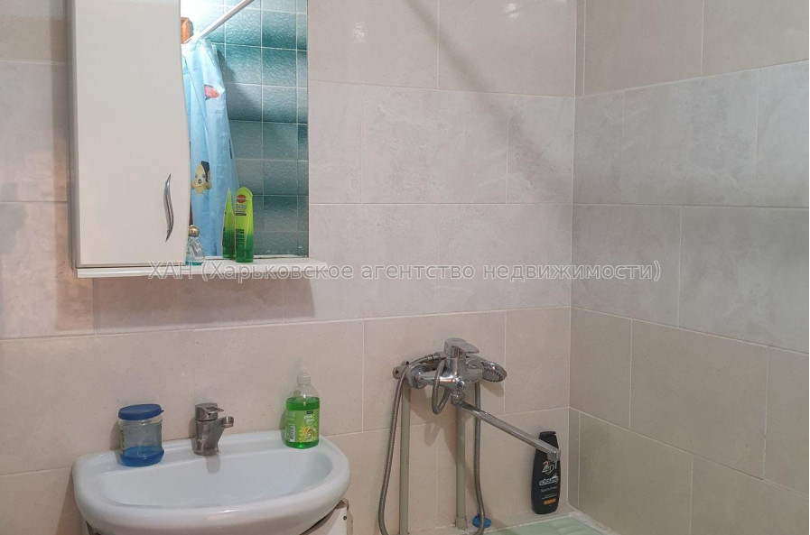 Продам квартиру, 1 кім., 43 м², косметический ремонт 