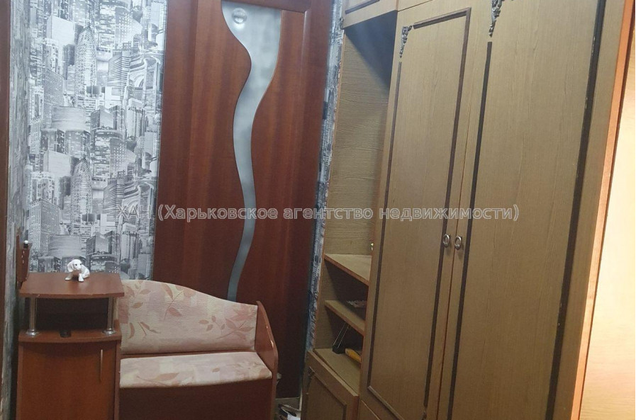 Продам квартиру, 1 кім., 43 м², косметический ремонт 