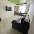 Продам квартиру, Тракторостроителей просп. , 3 кім., 73 м², капитальный ремонт 