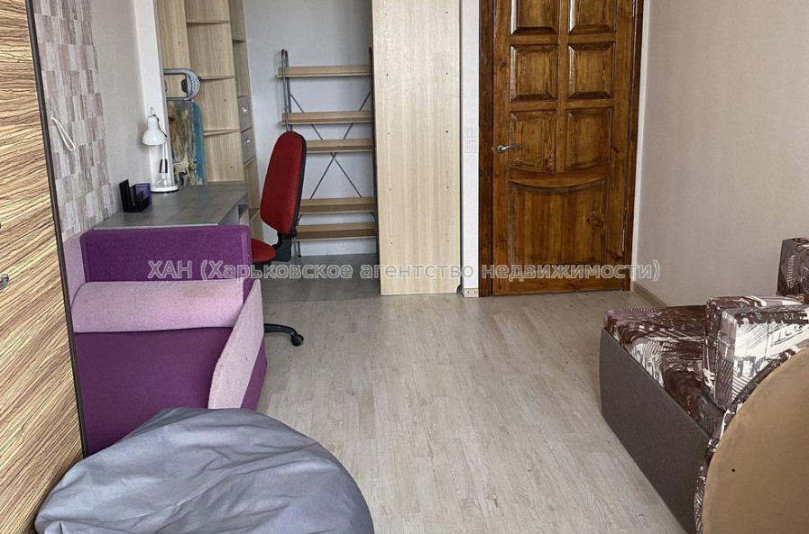 Продам квартиру, Тракторостроителей просп. , 3 кім., 73 м², капитальный ремонт 