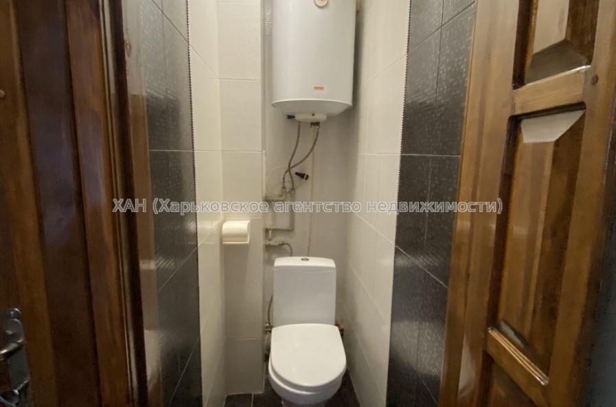 Продам квартиру, Тракторостроителей просп. , 3 кім., 73 м², капитальный ремонт 