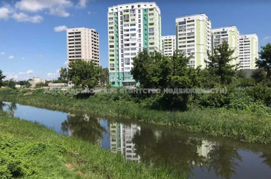 Продам квартиру, Рогатинская Левада ул. , 2 кім., 69 м², без внутренних работ 