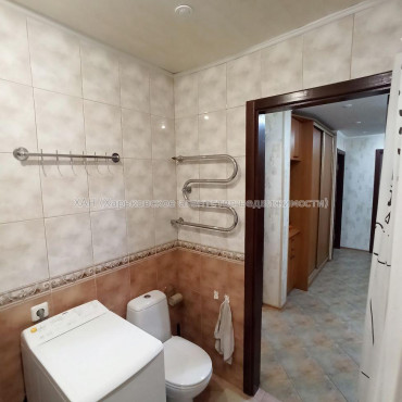 Продам квартиру, Михаила Комарова ул. , 2  ком., 50 м², евроремонт 