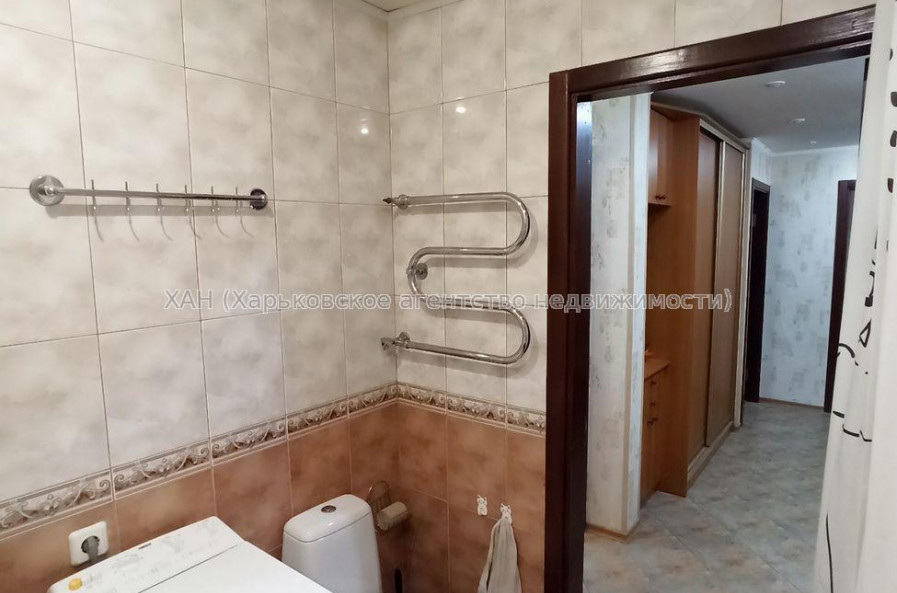 Продам квартиру, Михаила Комарова ул. , 2  ком., 50 м², евроремонт 