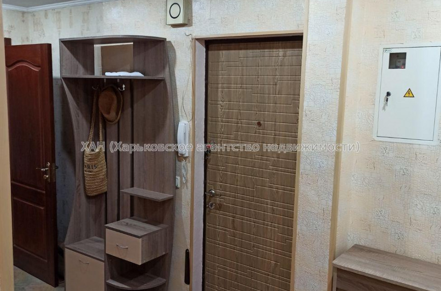Продам квартиру, Михаила Комарова ул. , 2  ком., 50 м², евроремонт 