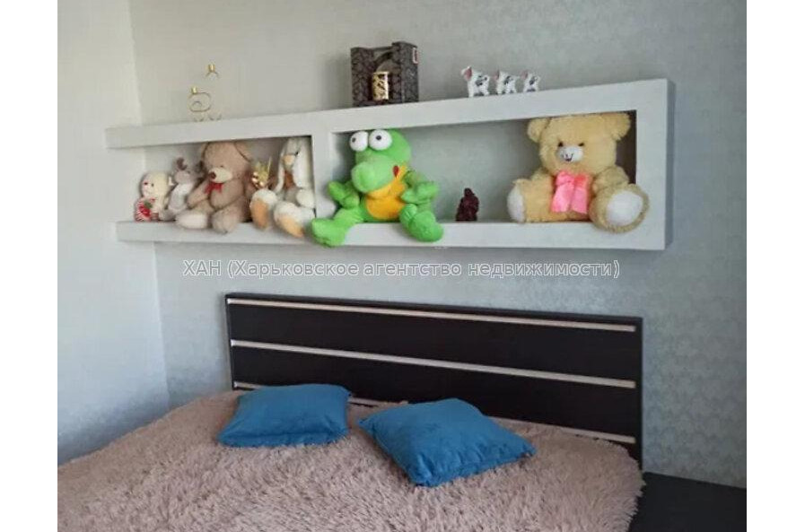 Продам квартиру, Михаила Комарова ул. , 2 кім., 50 м², евроремонт 