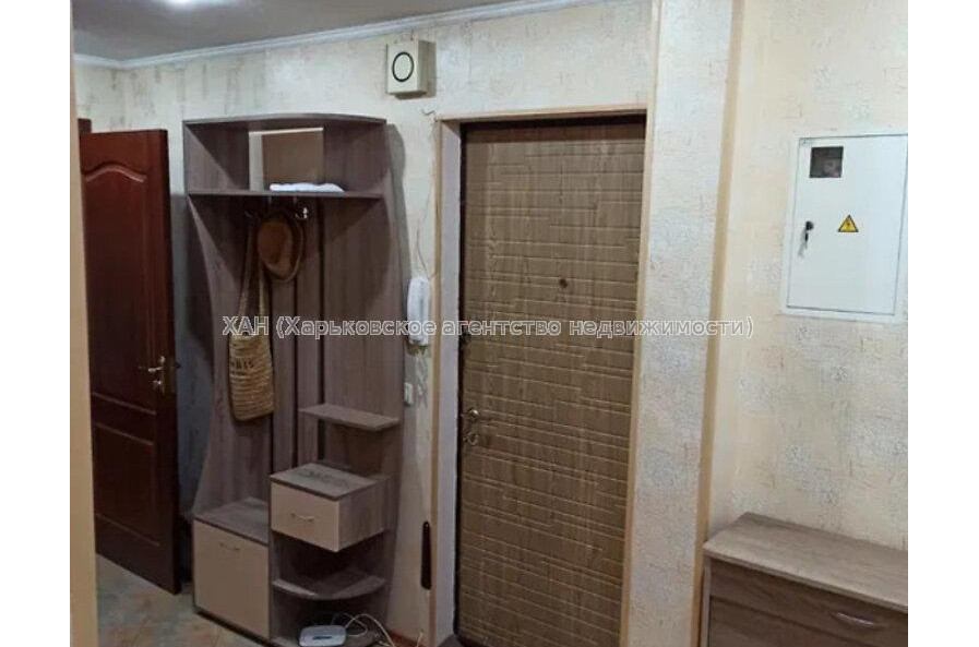 Продам квартиру, Михаила Комарова ул. , 2 кім., 50 м², евроремонт 