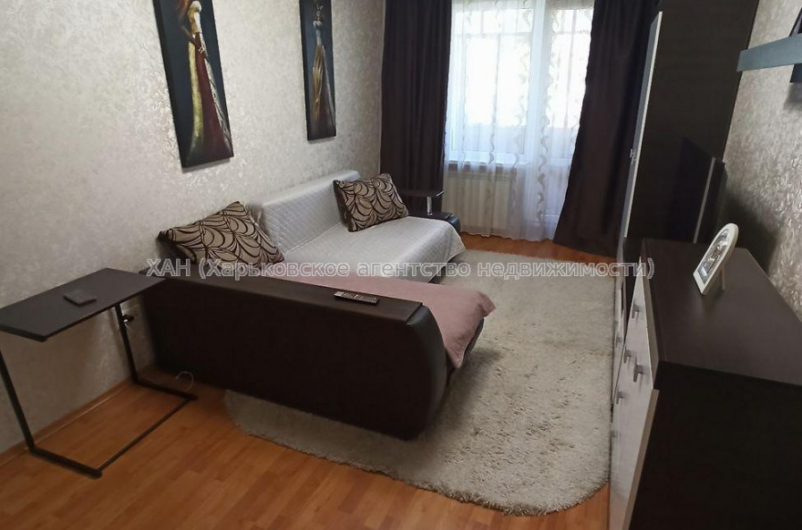 Продам квартиру, Михаила Комарова ул. , 2  ком., 50 м², евроремонт 