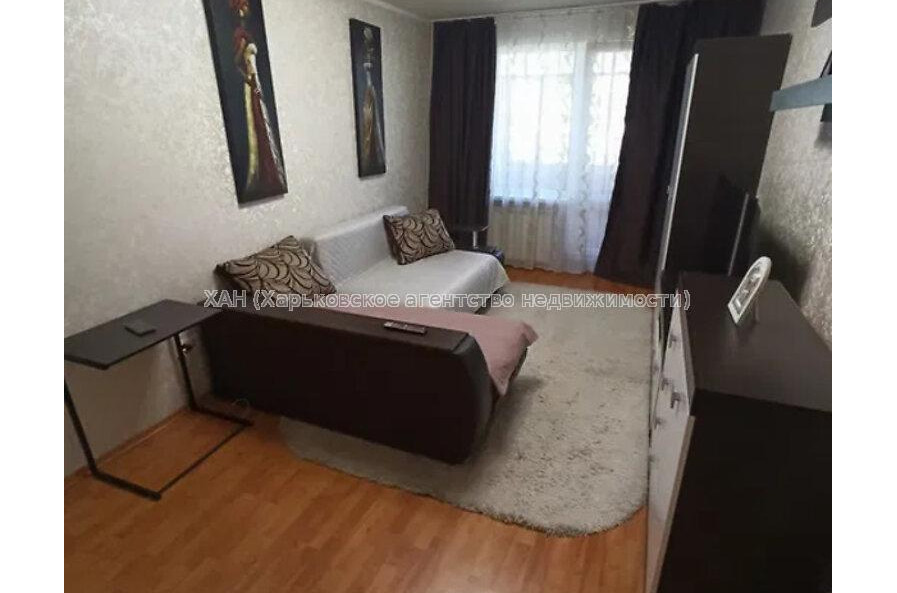 Продам квартиру, Михаила Комарова ул. , 2 кім., 50 м², евроремонт 
