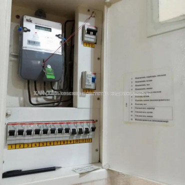 Продам квартиру, Михаила Комарова ул. , 2 кім., 50 м², евроремонт 