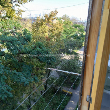 Продам квартиру, Михаила Комарова ул. , 2  ком., 50 м², евроремонт 