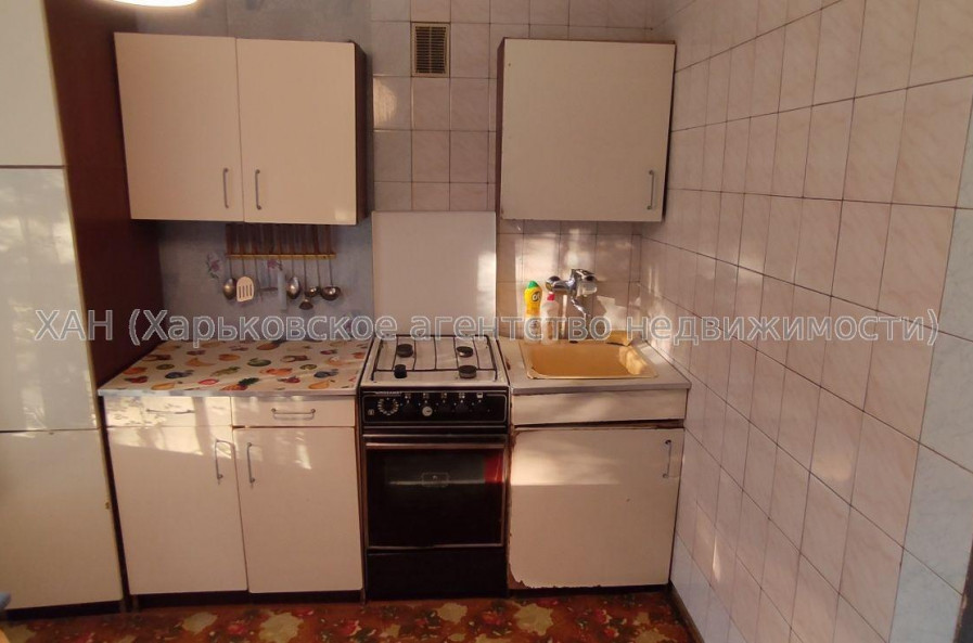 Продам квартиру, Плиточная ул. , 1  ком., 40.70 м², советский ремонт 