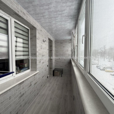 Продам квартиру, Мира ул. , 3 кім., 83.20 м², капитальный ремонт 