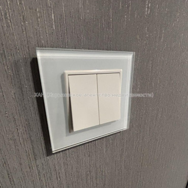 Продам квартиру, Мира ул. , 3 кім., 83.20 м², капитальный ремонт 