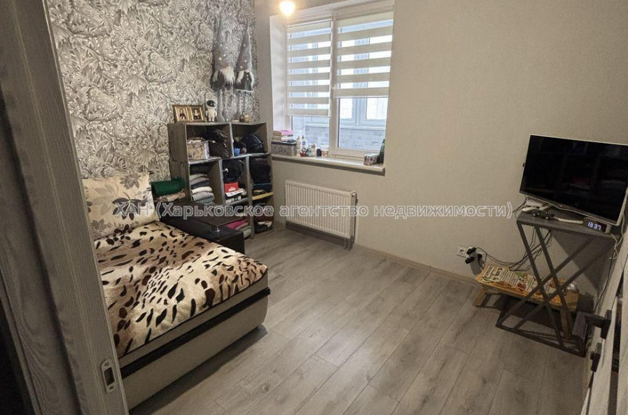 Продам квартиру, Мира ул. , 3 кім., 83.20 м², капитальный ремонт 