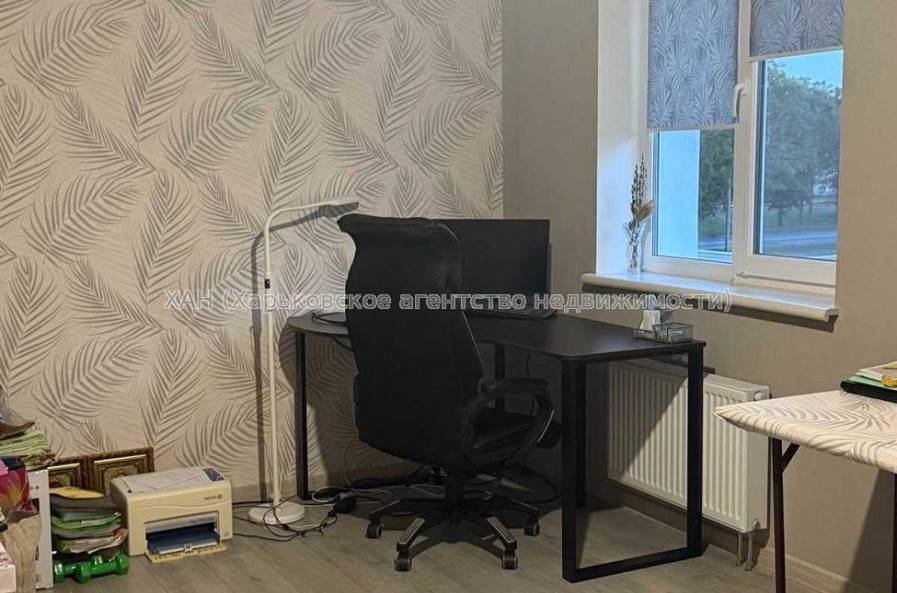 Продам квартиру, Мира ул. , 3  ком., 83.20 м², советский ремонт 