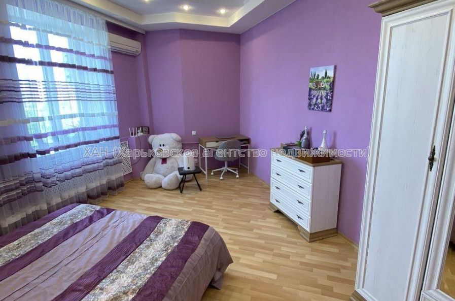 Продам квартиру, 2  ком., 57.20 м², авторский дизайн 
