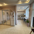 Продам квартиру, 2  ком., 57.20 м², авторский дизайн 