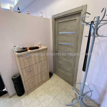 Продам квартиру, Андреевская ул. , 2  ком., 57.20 м², авторский дизайн 