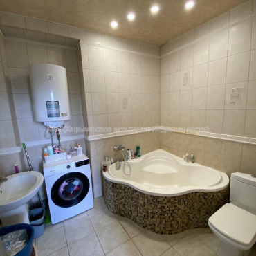 Продам квартиру, Андреевская ул. , 2  ком., 57.20 м², авторский дизайн 